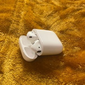 Gen 1 Airpods